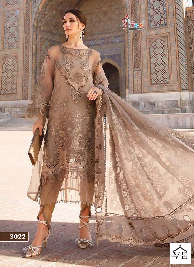 Shree Fabs Mariya B Lawn Eid Collection 2023 Lawn Cotton Wholesale Pakistani Salwar Suit Catalog - Image 4