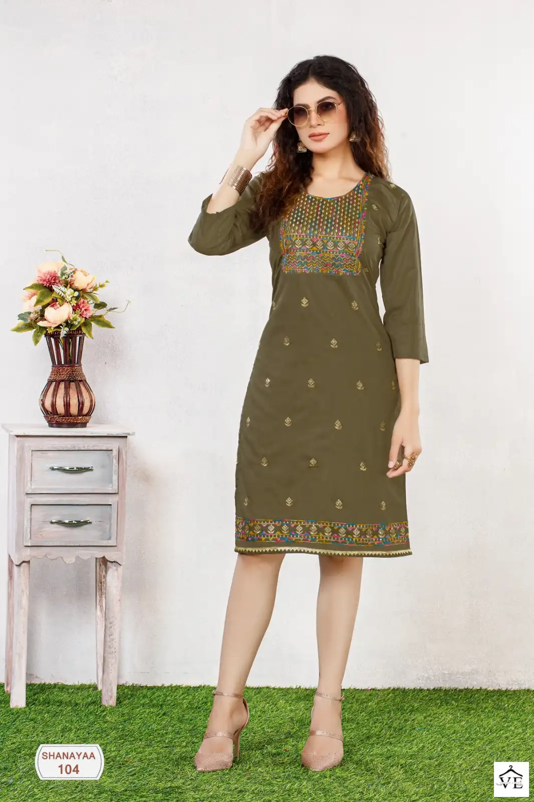 Banwery Shanayaa Heavy Chanderi Silk Wholesale Kurti Catalog - Image 6