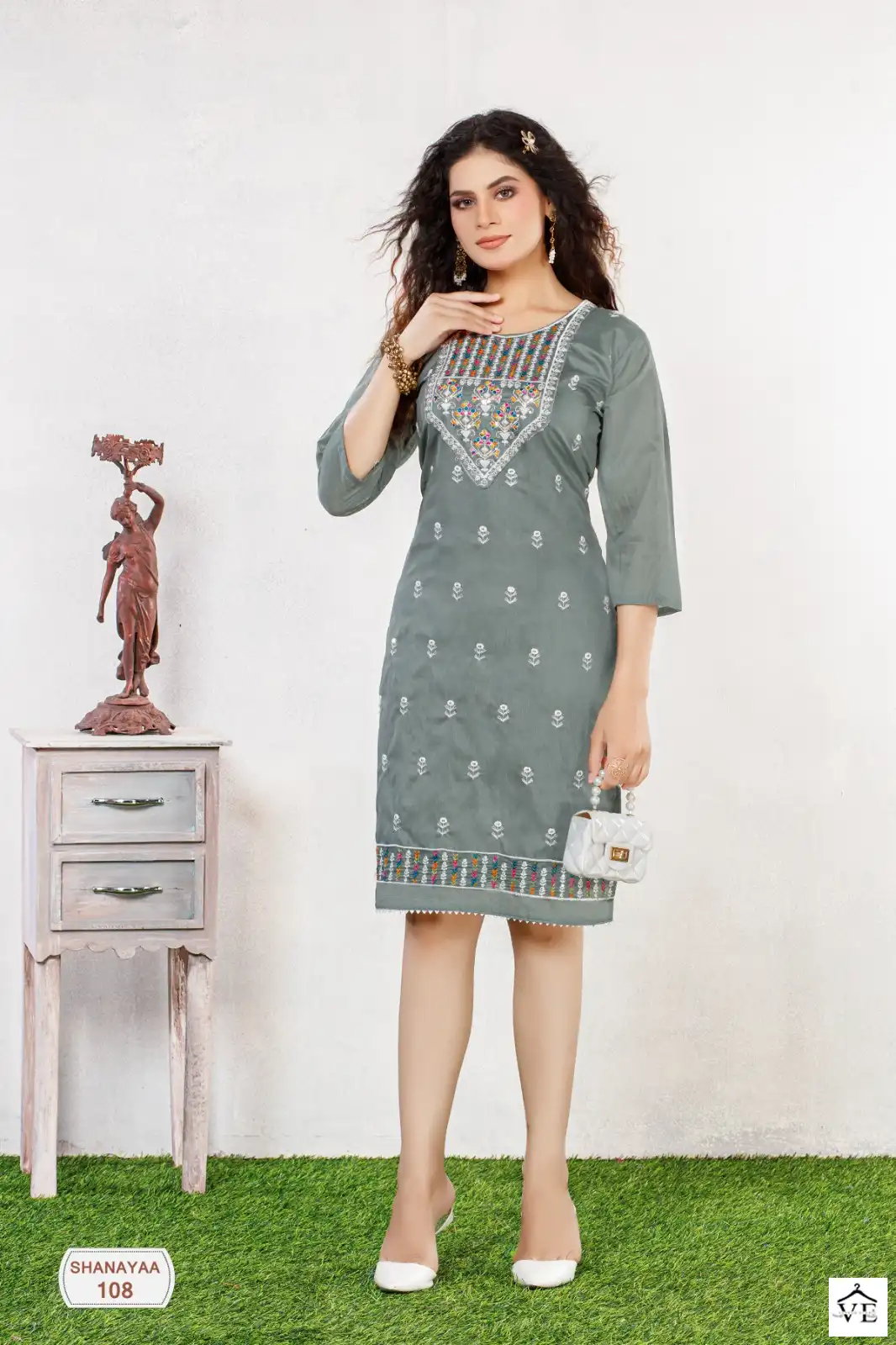 Banwery Shanayaa Heavy Chanderi Silk Wholesale Kurti Catalog - Image 4