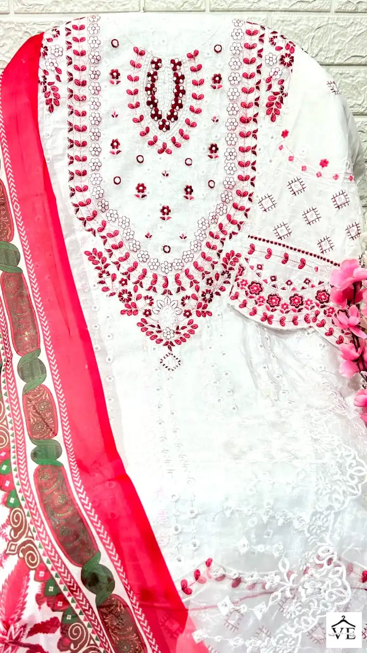 Dinsaa Roohi Color Cambric Wholesale Pakistani Salwar Suit Catalog - Image 11