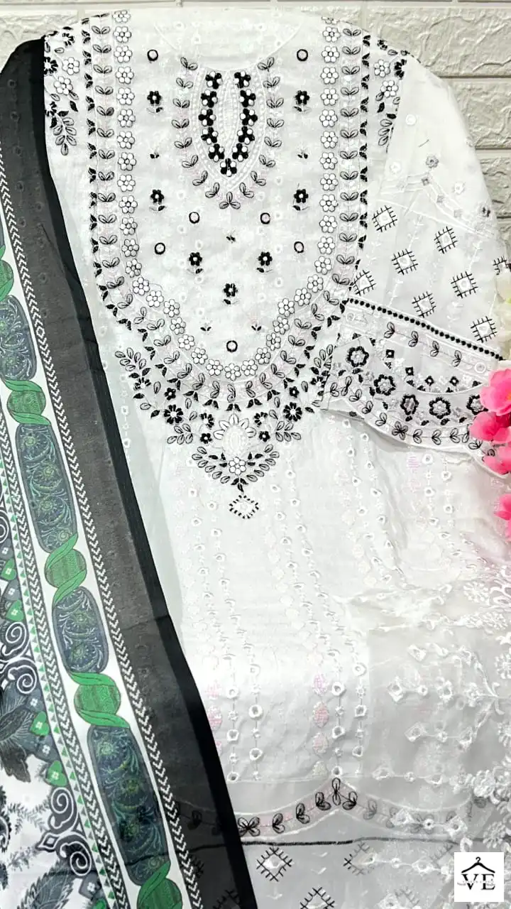 Dinsaa Roohi Color Cambric Wholesale Pakistani Salwar Suit Catalog - Image 5