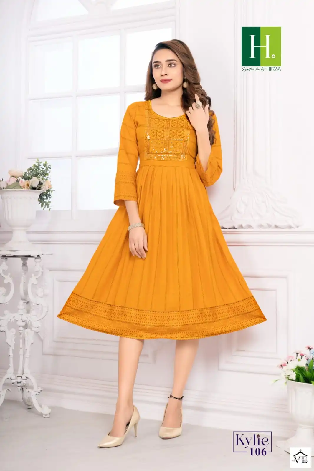 Hirwa Kylie Viscose Rayon Dobby Wholesale Kurti Catalog - Image 4