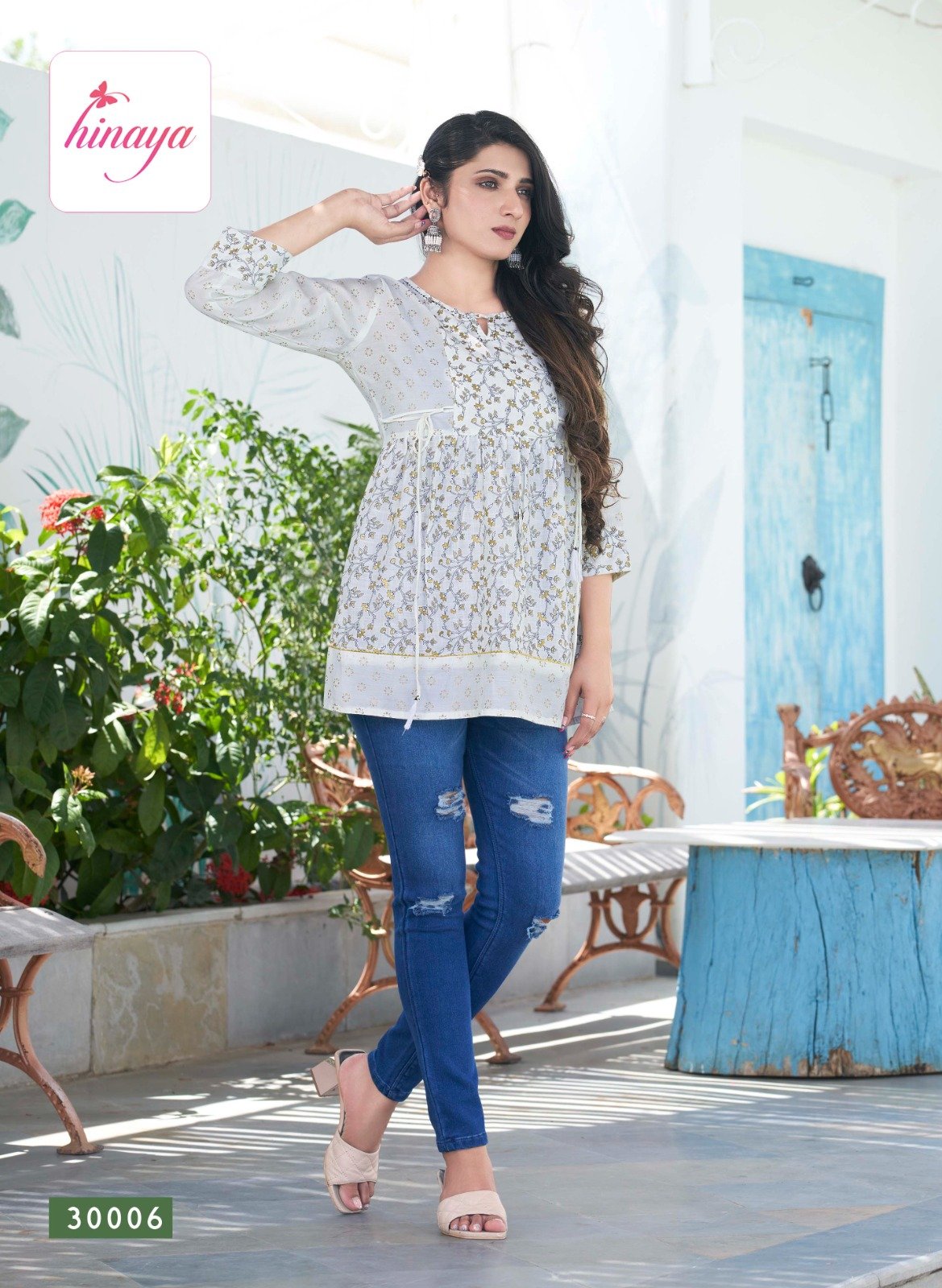 Turn Heads This Season With These Modern Kurtis For Jeans! Learn To Style  These Ravishing Kurtis