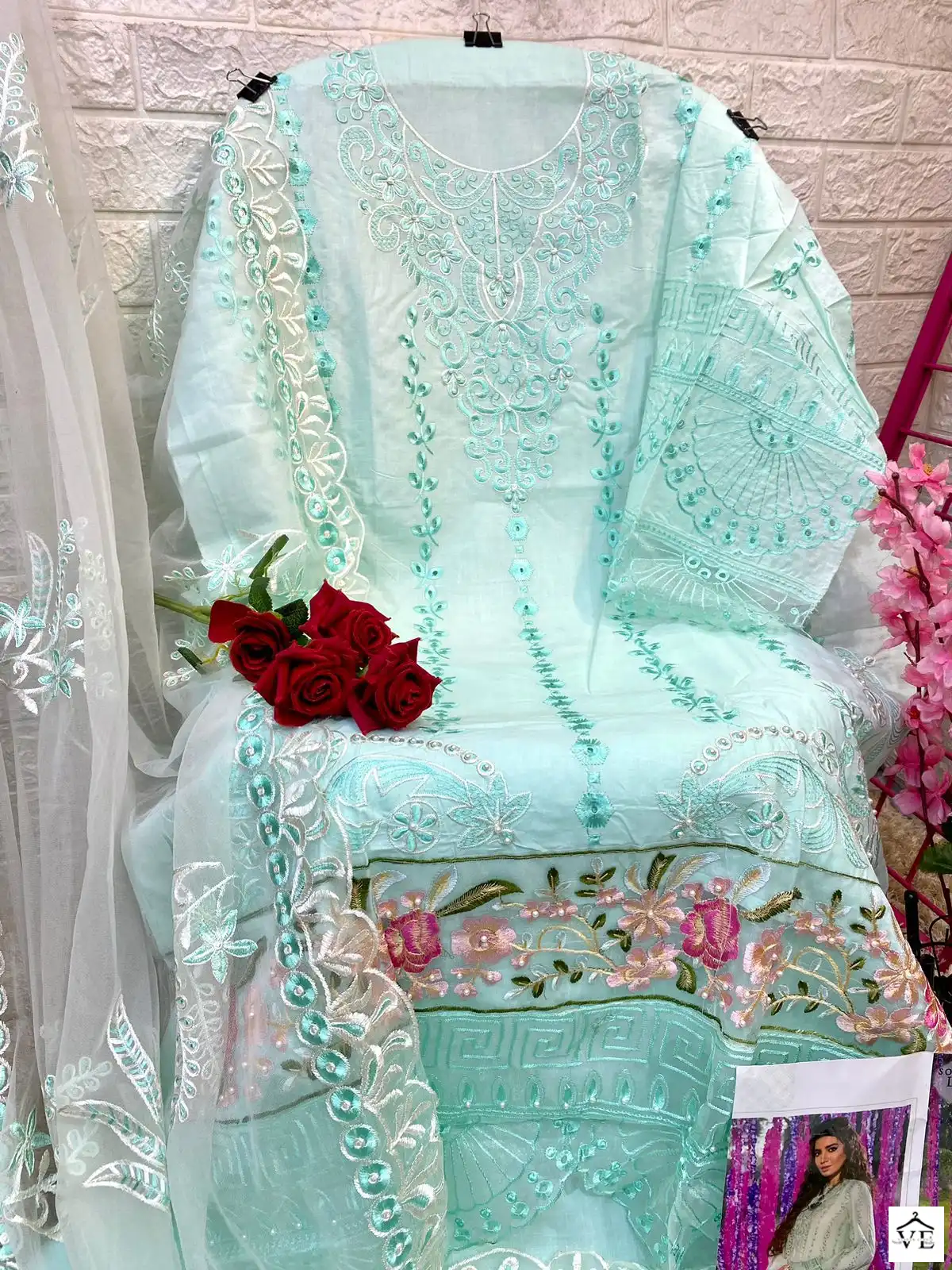 Sobia Nazir SN-1022 Lawn Wholesale Pakistani Suit - Image 3