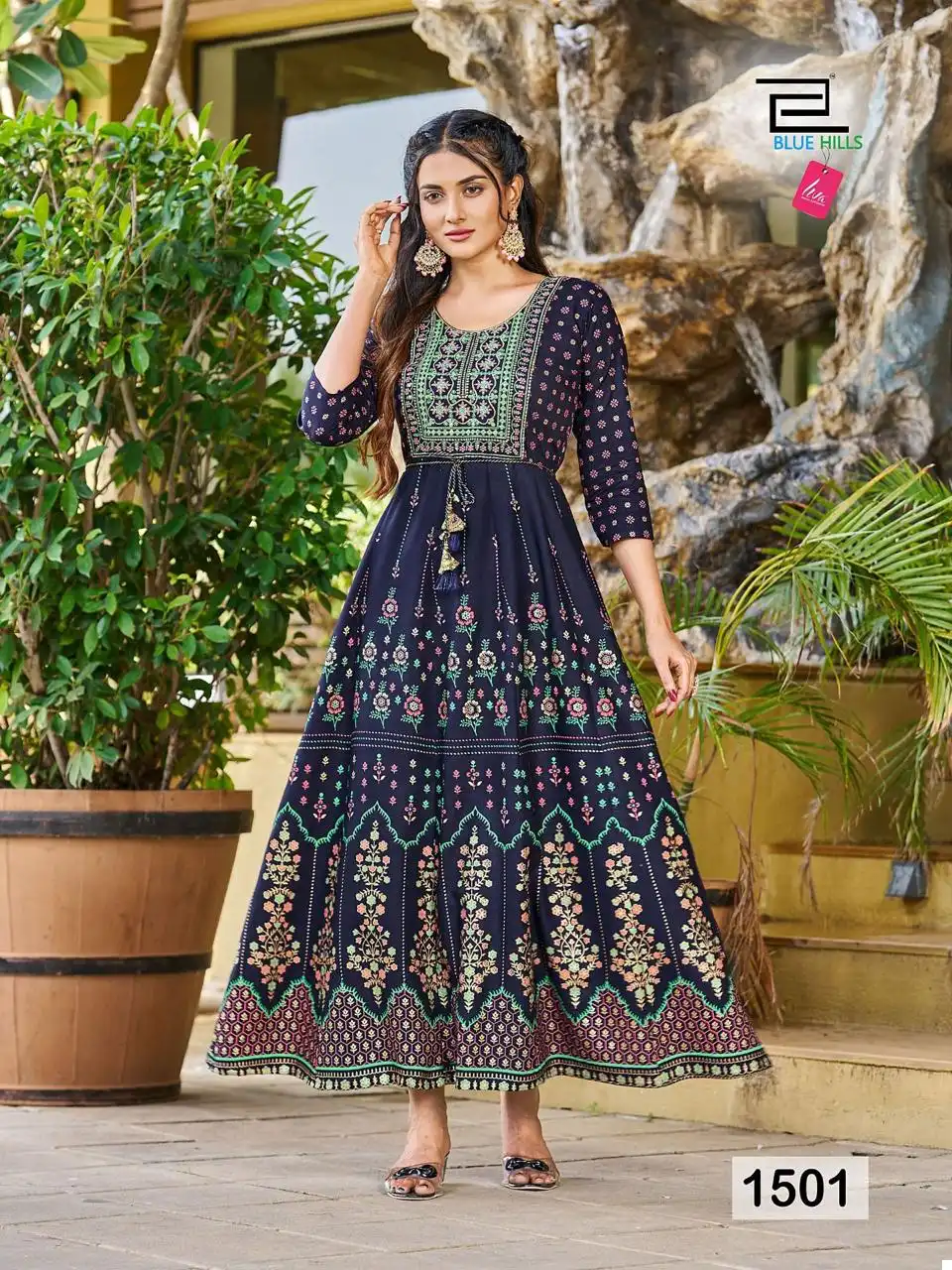 Diwali Dress 2021 - Latest Diwali Ethnic Outfit Trends