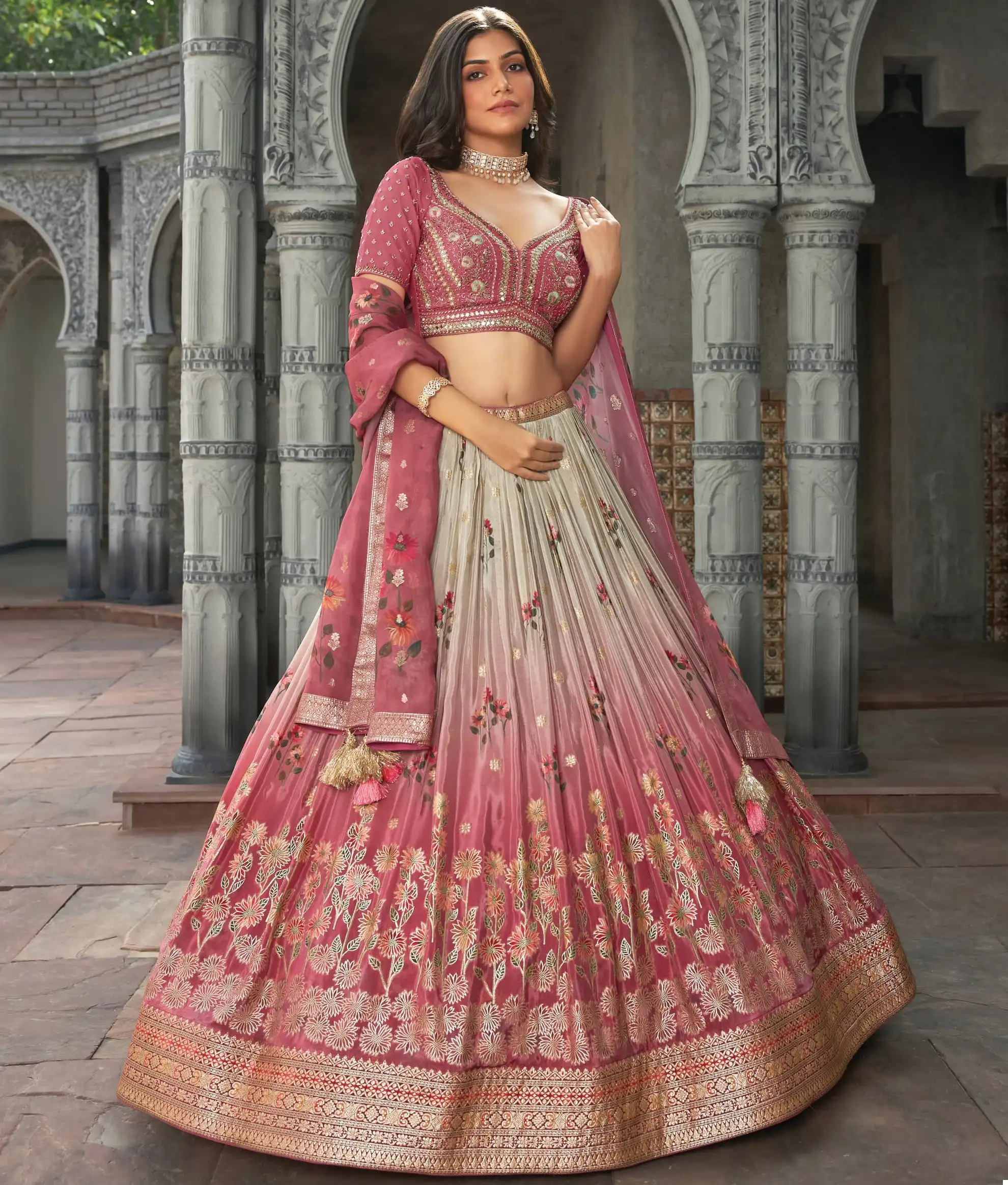 The 10 Best Bridal Lehenga Designers in Lucknow - Weddingwire.in