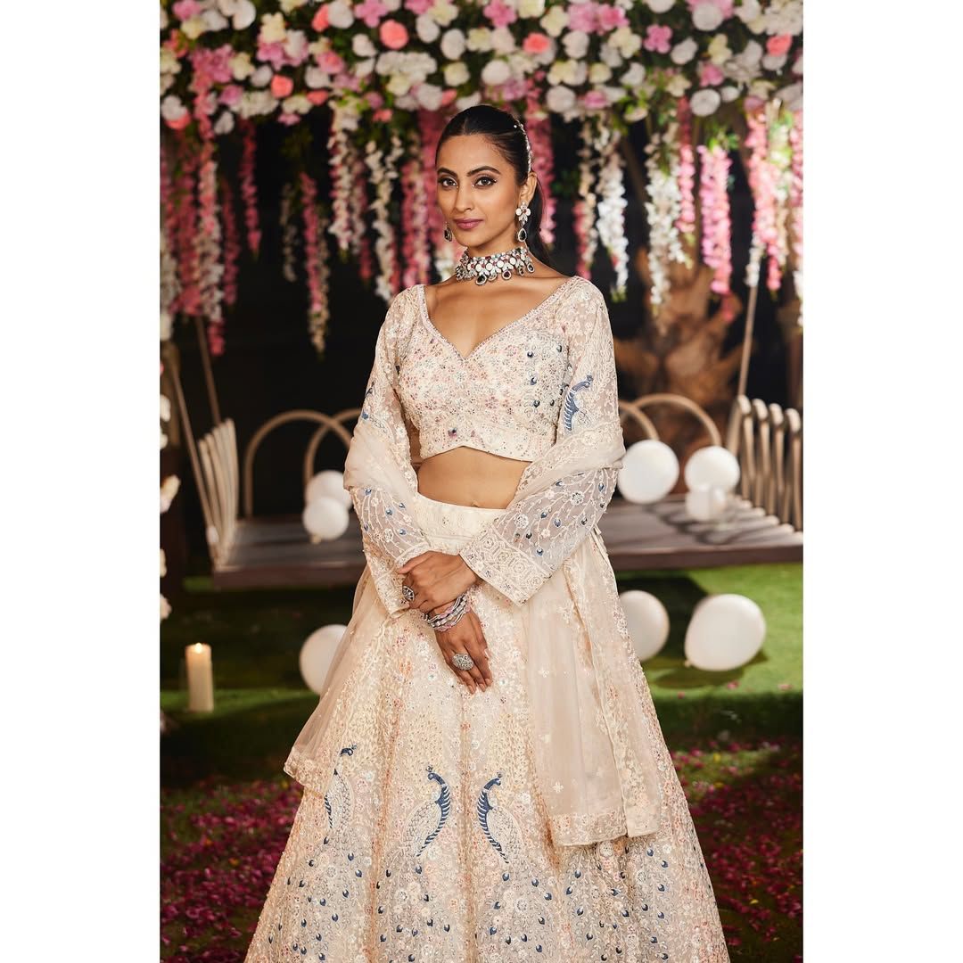 Vardan Ethnic HC-1045 Heavy Embroidery Premium Butterfly Net Lehenga Choli
