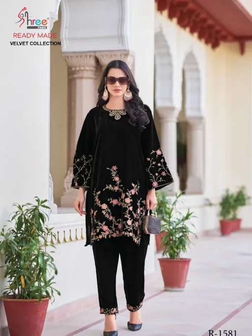 Shree R 1581 Wholesale Velvet Casual Wear Pakistani Co Ord Set Collection