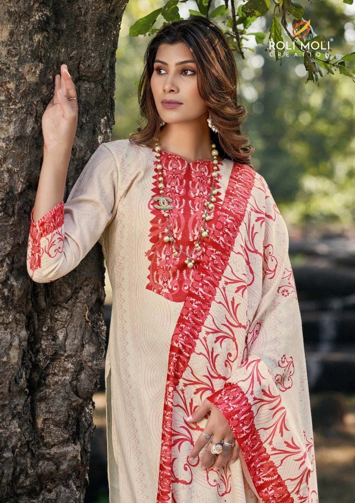 Roli Moli Nargis Pashmina Digital Print Daimond Work Dress Material
