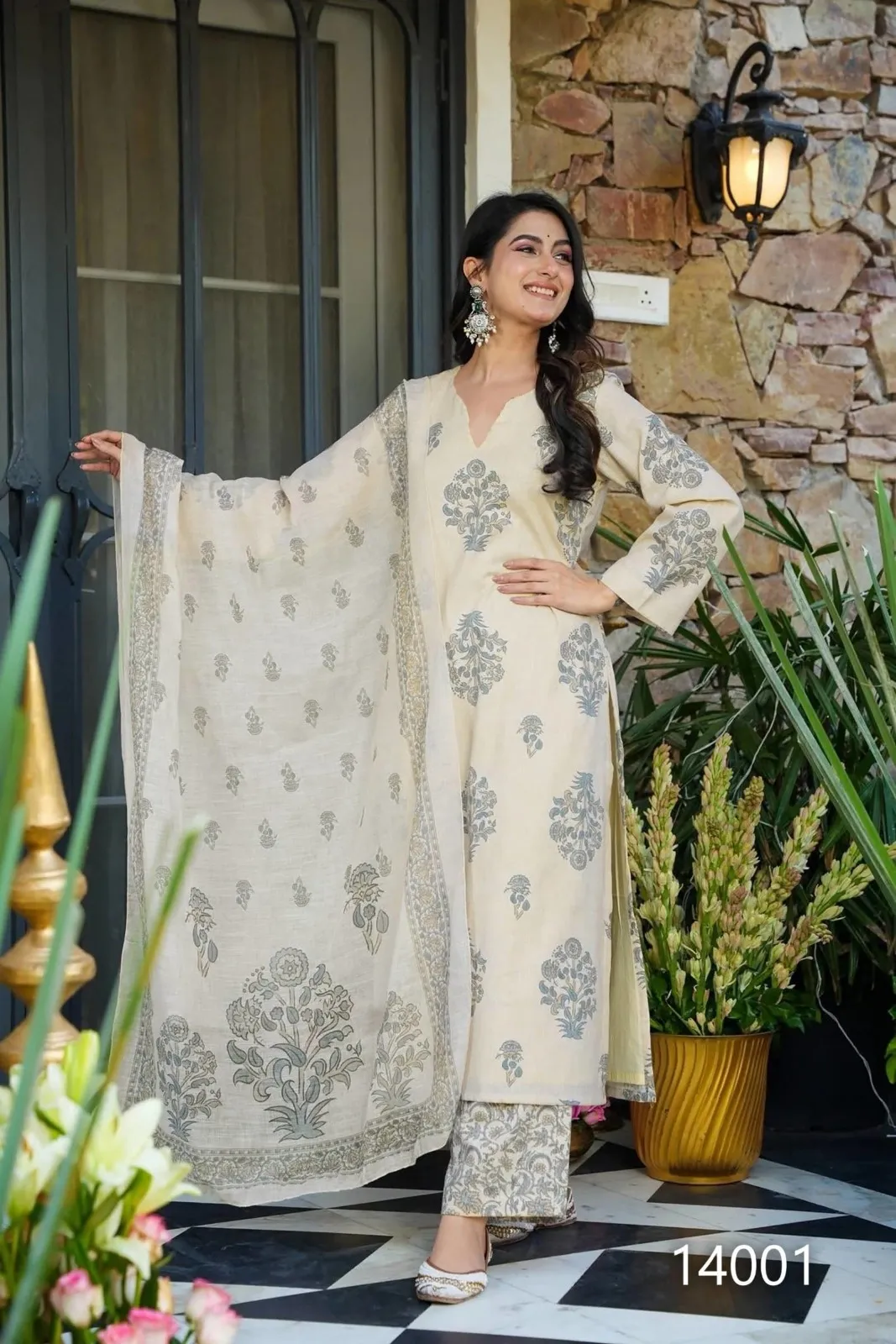 Clora Vol 14 Maslin Digital Printed Casual Wear Kurti Pant And Dupatta - Image 2