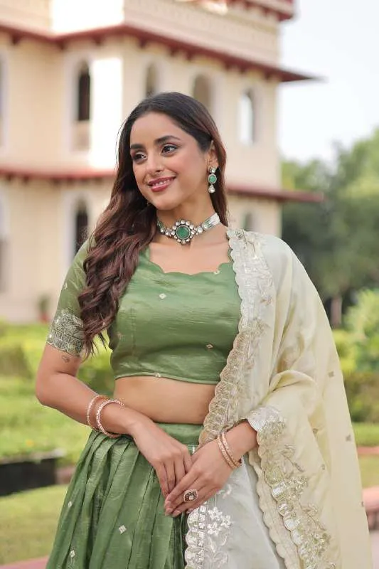 LW-7150 Gold Crush Sequin & Zari Embroidered Lehenga Choli Dupatta Set - Image 6